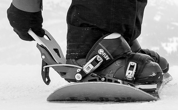 Systém utahování - vázání FLOW 